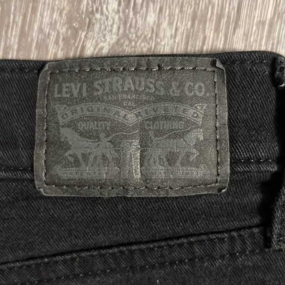Black Levi Strauss & Co Mid-length Shorts - Picture 3 of 5